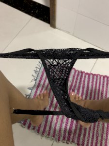 VENDO CALCINHA PRETA DE RENDA USADA