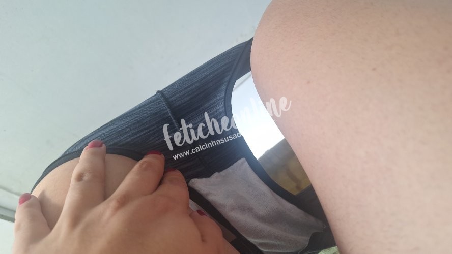 Calcinha usada e gozadinha 