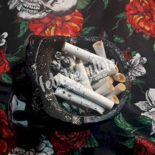 Bitucas de cigarro (Smoking Fetish) + conteúdo virtual de graça + frete grátis acima de R$200,00! Leia a descrição!