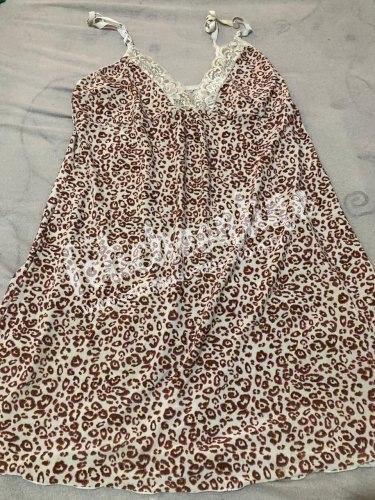 Camisola, pijama roupa de dormir usado por 7 dias