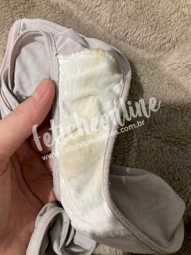 Calcinha usada com meu cheirinho (por 3 ou 5 dias) 