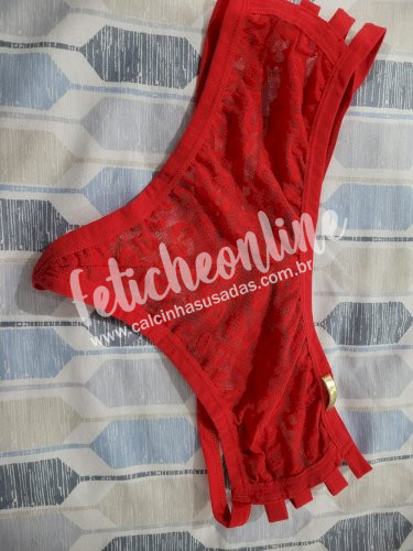 Calcinha vermelha Fio dental detalhes