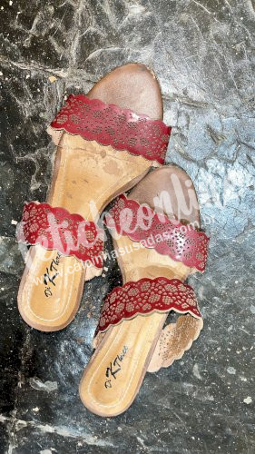 Calçado usado saltinho vermelho 