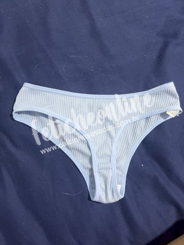 Calcinha azul clara